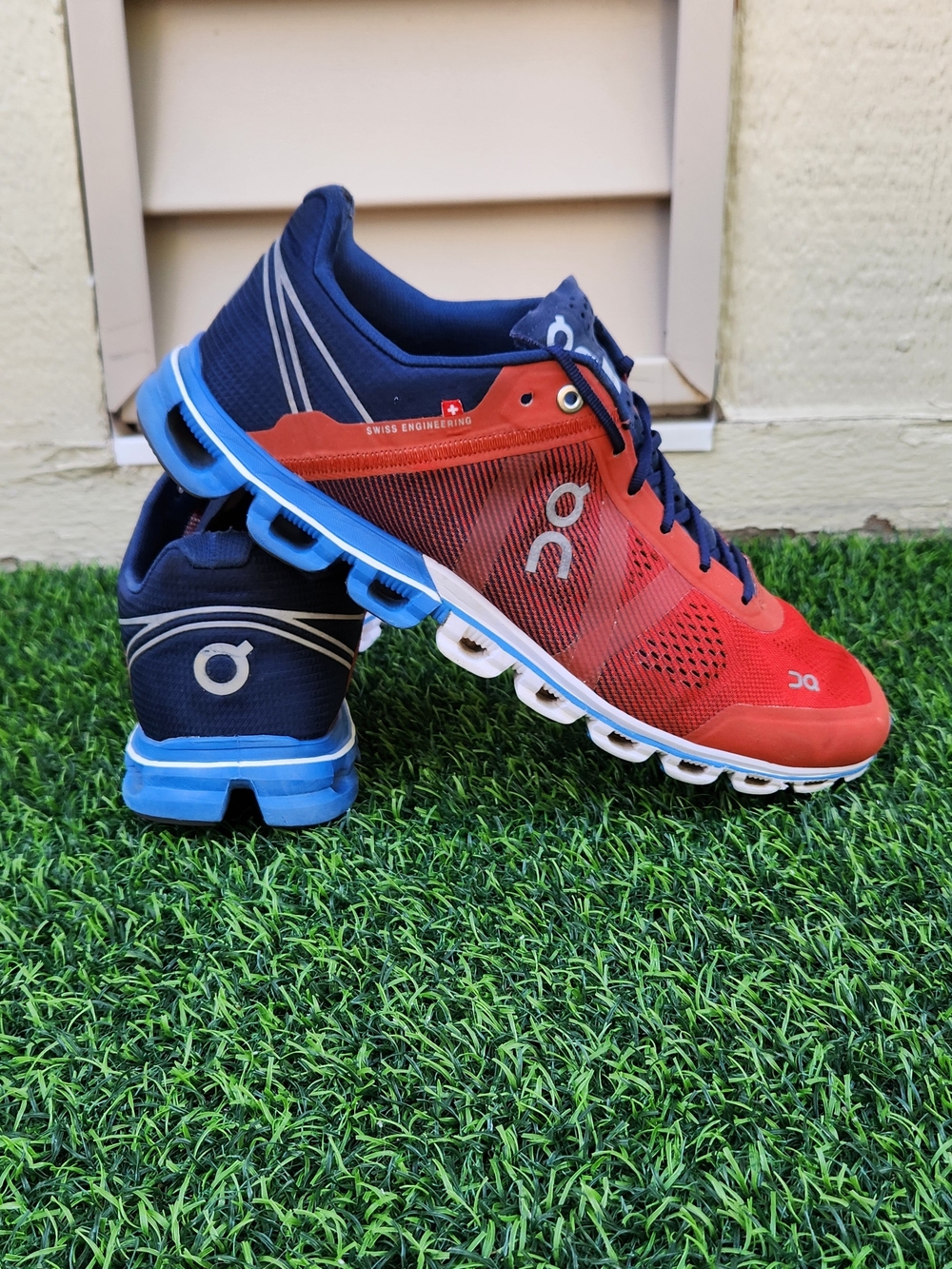 On Cloudflow ON CloudFlow Mens Running Shoes Rust Red Pacific White Size 10.5